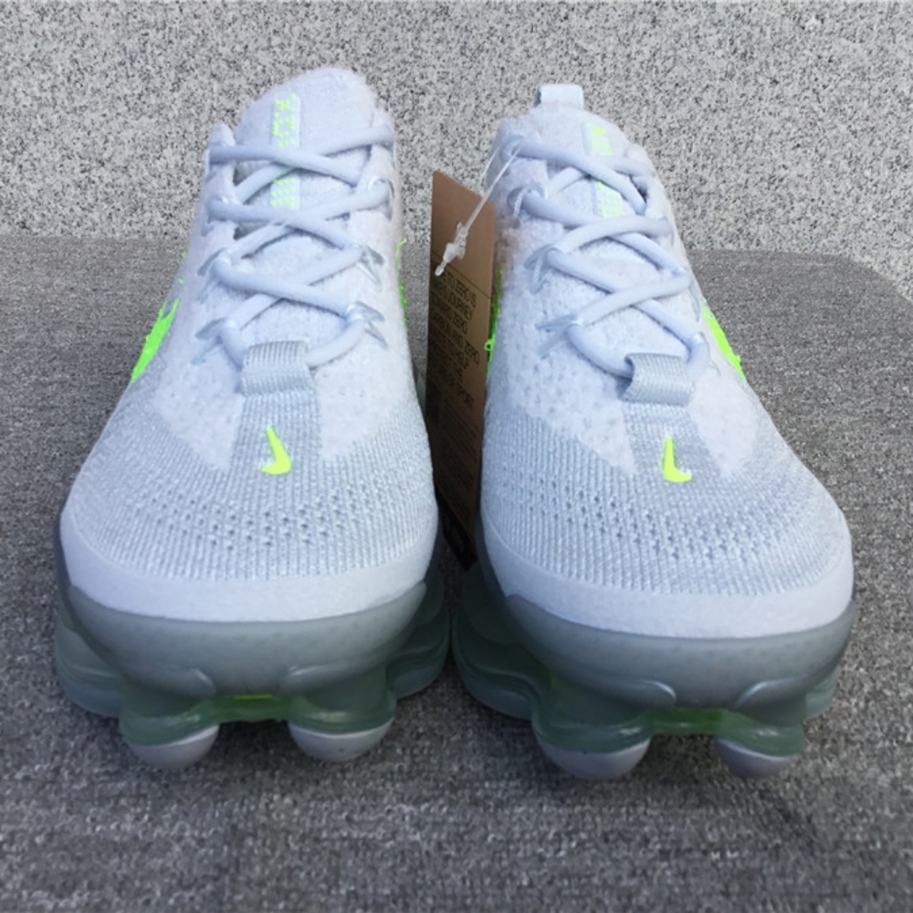 Women's Nike Air Max Flyknit scorpion - Picture 5 of 13